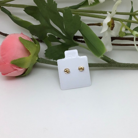 Solid 14Karat Yellow  6mm Martini Set Cz  Earring - Picture 5 of 7